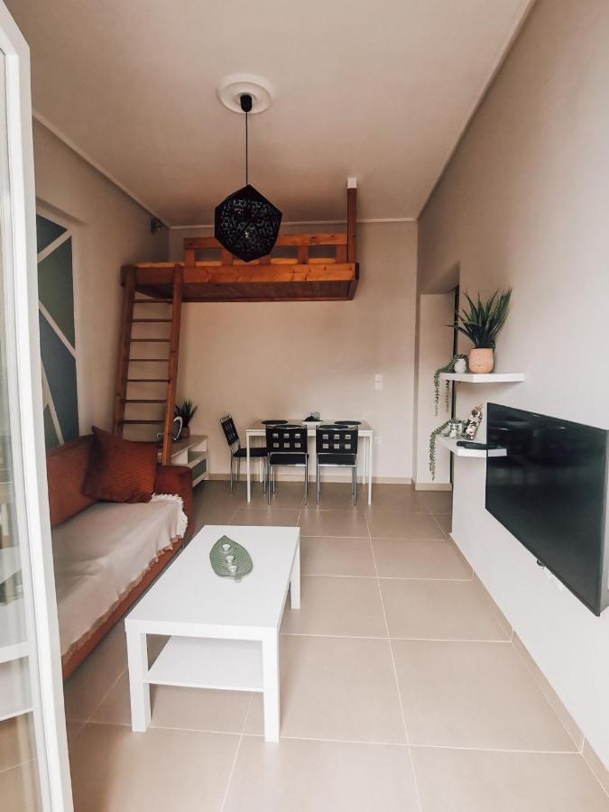 Efrosini'S By The Sea Apartment Chalkís 외부 사진